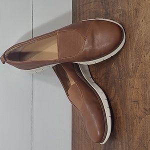 Vionic Linden Leather Slip On Orthotic Shoe Women's sz 9.5